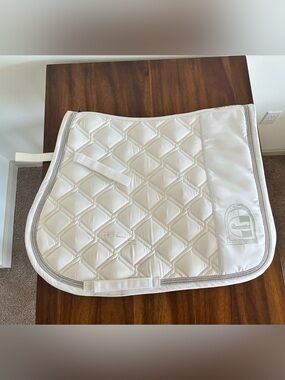 White Quilted Saddle Pad - Beaded Trim